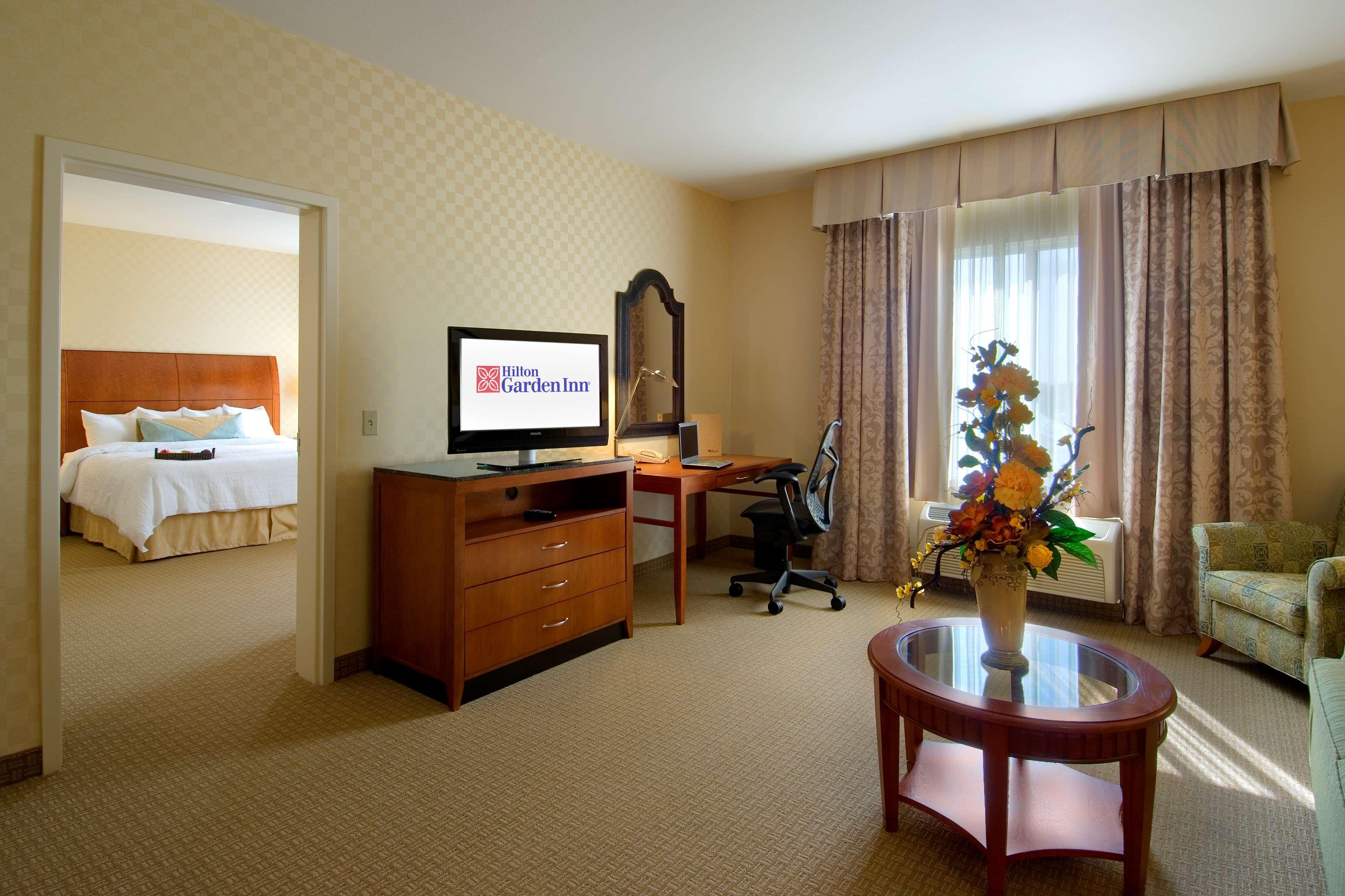Hilton Garden Inn Sacramento Элк-Гров Номер фото